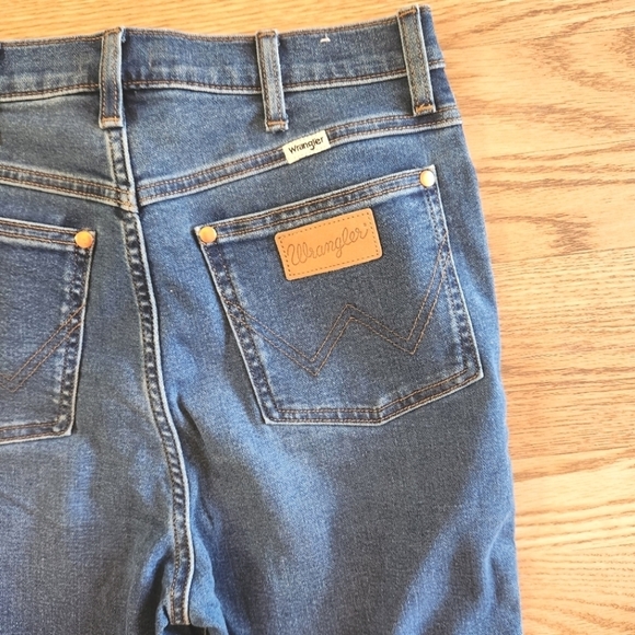 NWOT Wrangler Wriggler High Rise Skinny Jeans, Size 29 - Picture 7 of 12